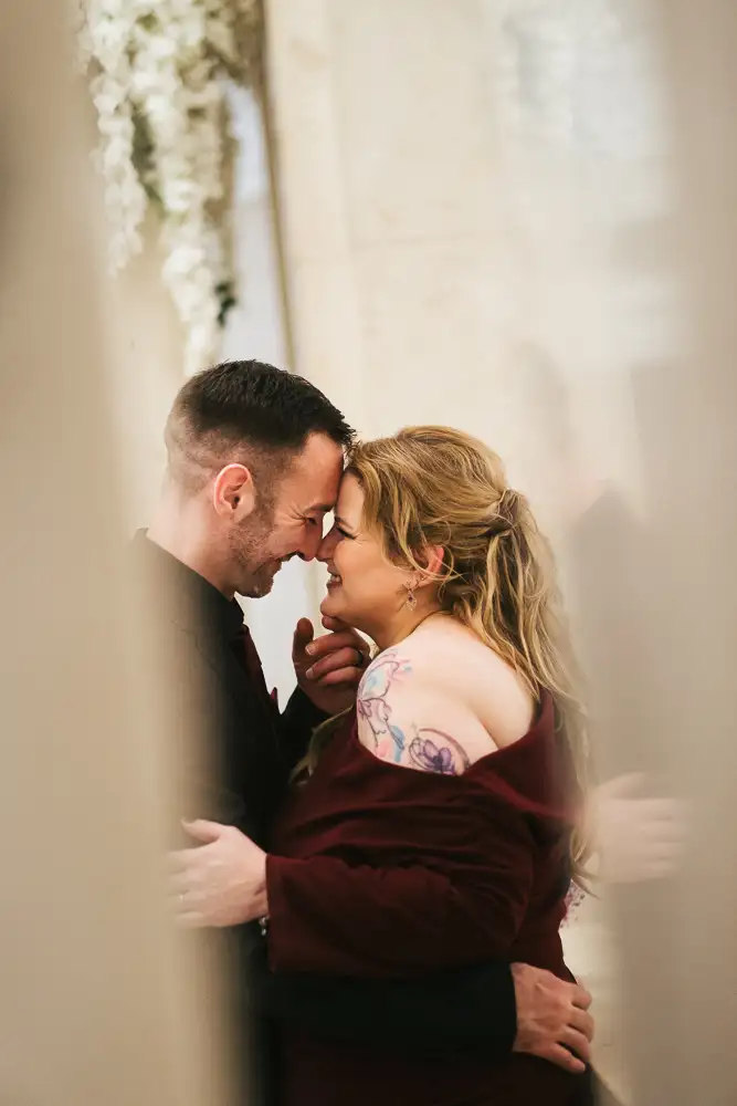 Lovely interiors of the Old Marylebone Town Hall, couple portrait